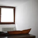 La Maison Jaune Pensjonat *