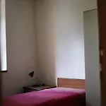 Pensjonat La Maison Jaune *
