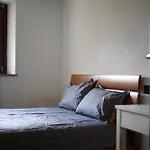 Pensjonat La Maison Jaune Allein