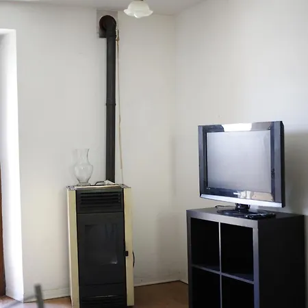 La Maison Jaune *