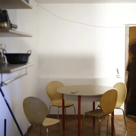 La Maison Jaune ゲストハウス