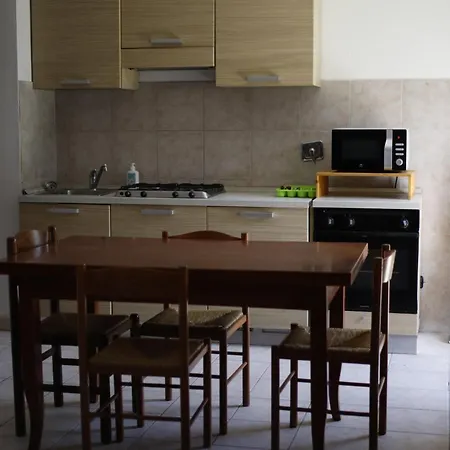 La Maison Jaune ゲストハウス Allein