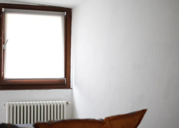 La Maison Jaune Guest house *