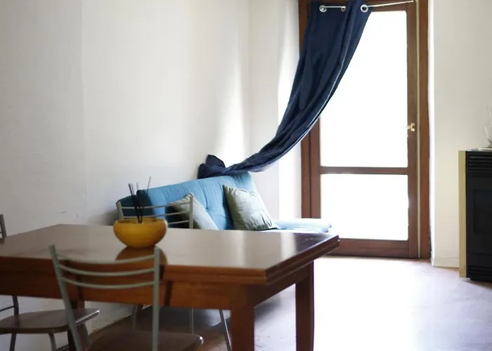 La Maison Jaune Guest house