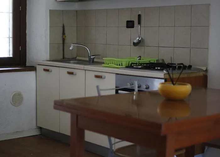 Guest house La Maison Jaune *