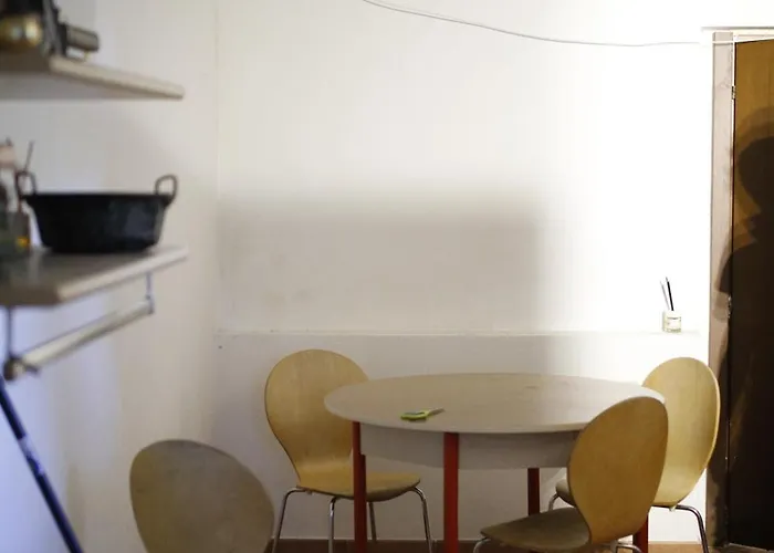 La Maison Jaune Guest house