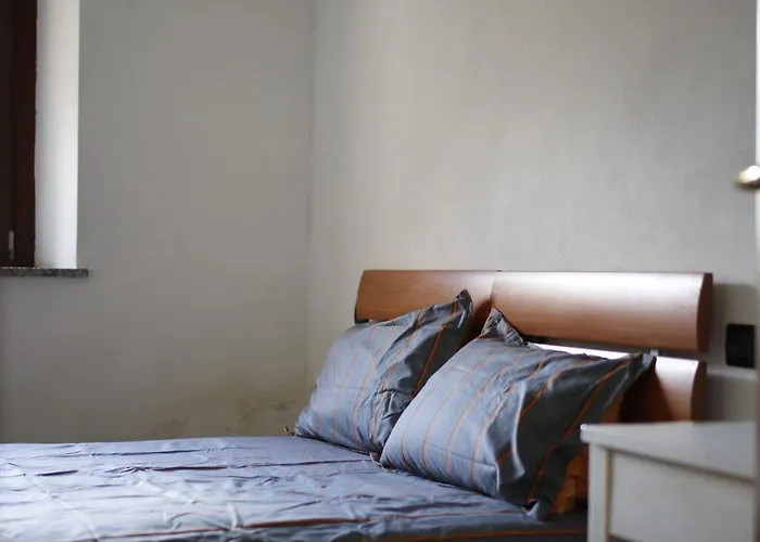 Guest house La Maison Jaune Allein