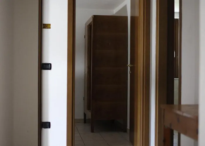 La Maison Jaune Guest house *