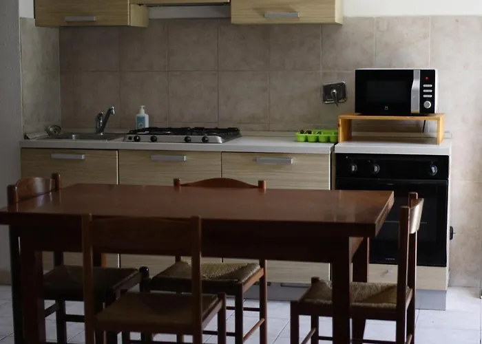 La Maison Jaune Guest house Allein